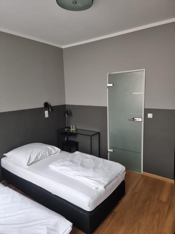 Hotel Fly ' In Offenbach am Main Exterior foto